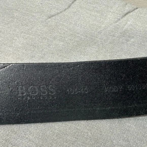 Hugo Boss Calf Skin Leather Belt - Picture 4 of 6